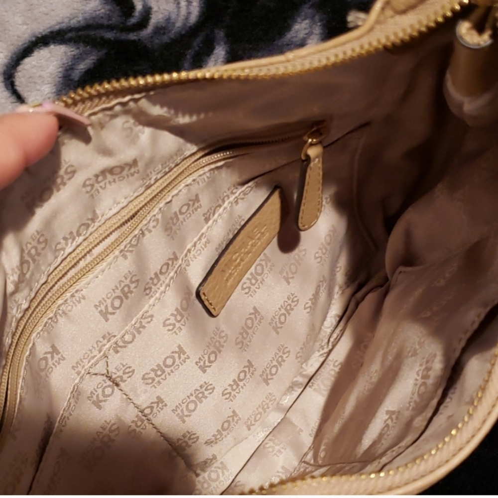 Michael Kors crossbody bag - Picture 2 of 4